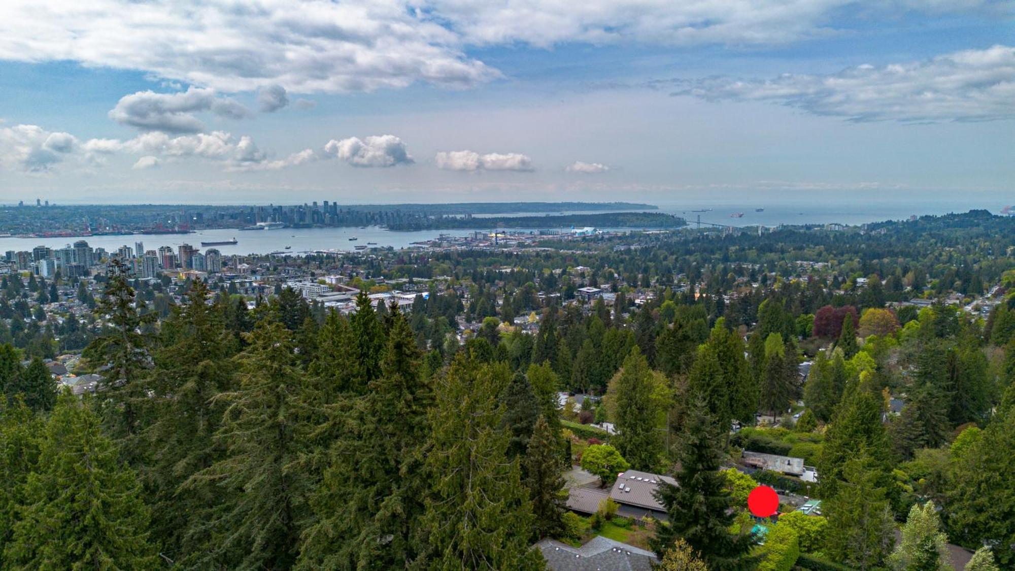 Cypress: Private Bedroom/Bathroom/Office, With Shared Pool, Hot Tub North Vancouver Bagian luar foto